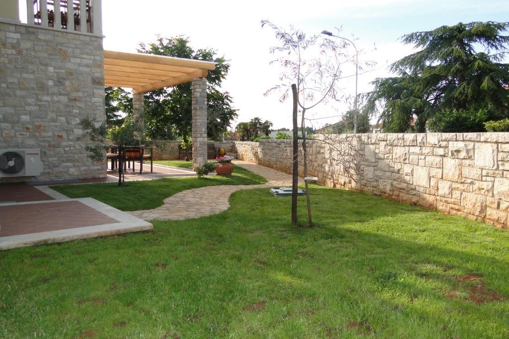 Apartments Villa Ela อูมัค ภายนอก รูปภาพ