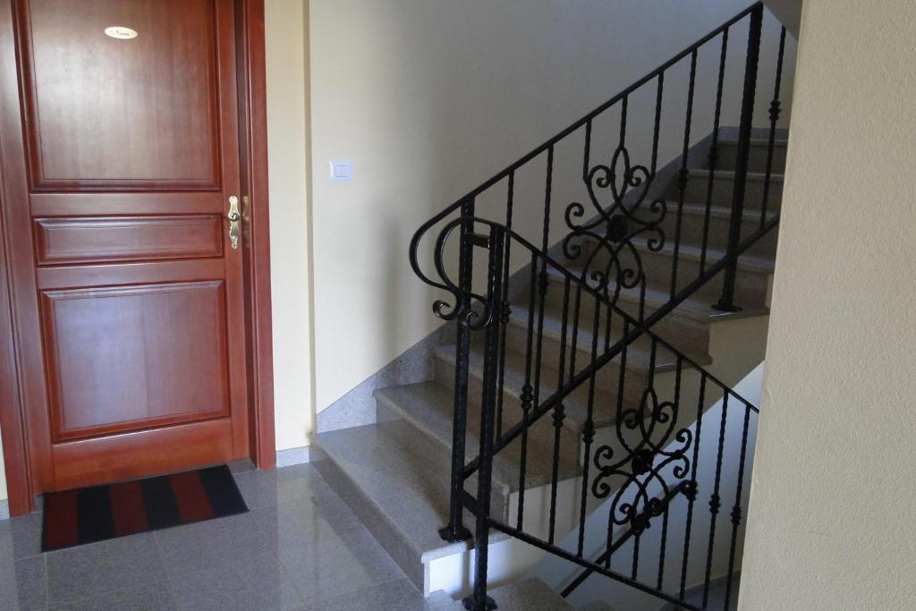 Apartments Villa Ela อูมัค ภายนอก รูปภาพ